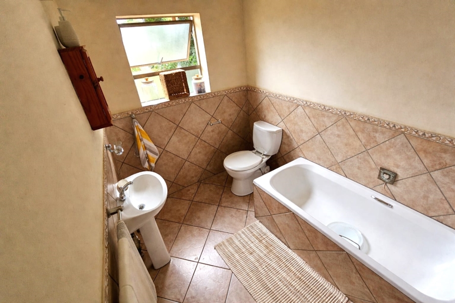 3 Bedroom Property for Sale in Safari Gardens North West